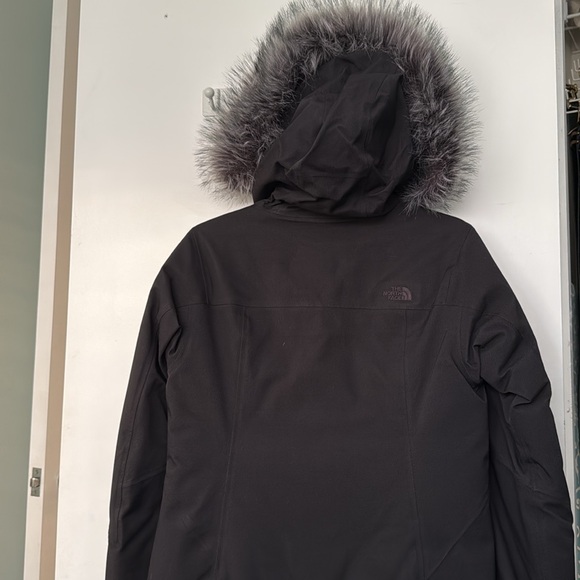 Northface Women Artic Parka - Picture 3 of 6